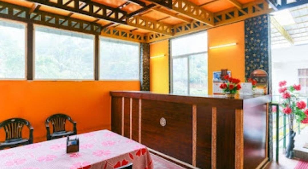 Spice Green Residency Pīrmed Екстериор снимка